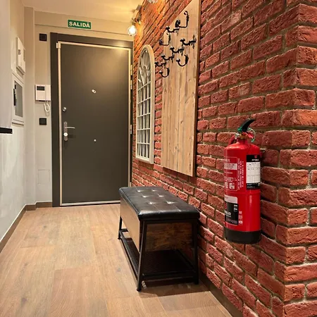 Escapadaburgos, Bruma Obscuro, Vivienda Exclusiva En Pleno Centro De La Ciudad *