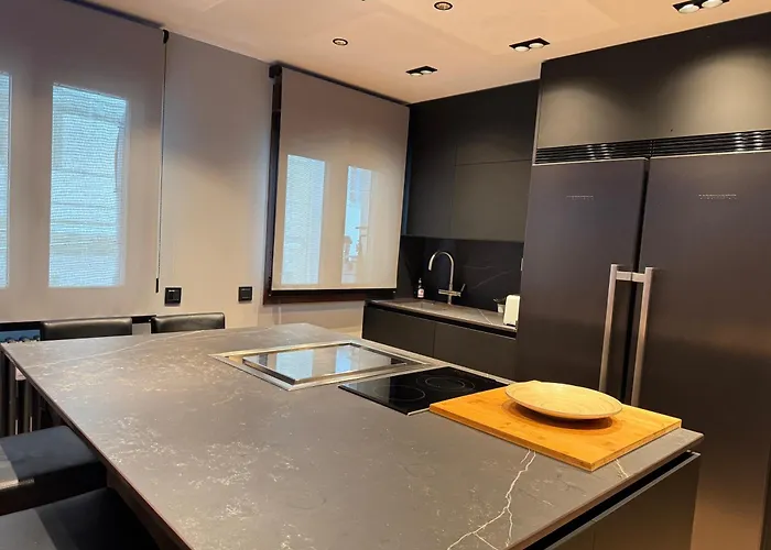 Escapadaburgos, Bruma Obscuro, Vivienda Exclusiva En Pleno Centro De La Ciudad * Burgo