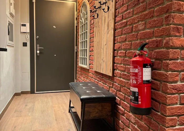 Escapadaburgos, Bruma Obscuro, Vivienda Exclusiva En Pleno Centro De La Ciudad *