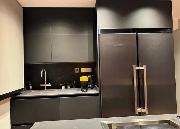 Escapadaburgos, Bruma Obscuro, Vivienda Exclusiva En Pleno Centro De La Ciudad Burgo